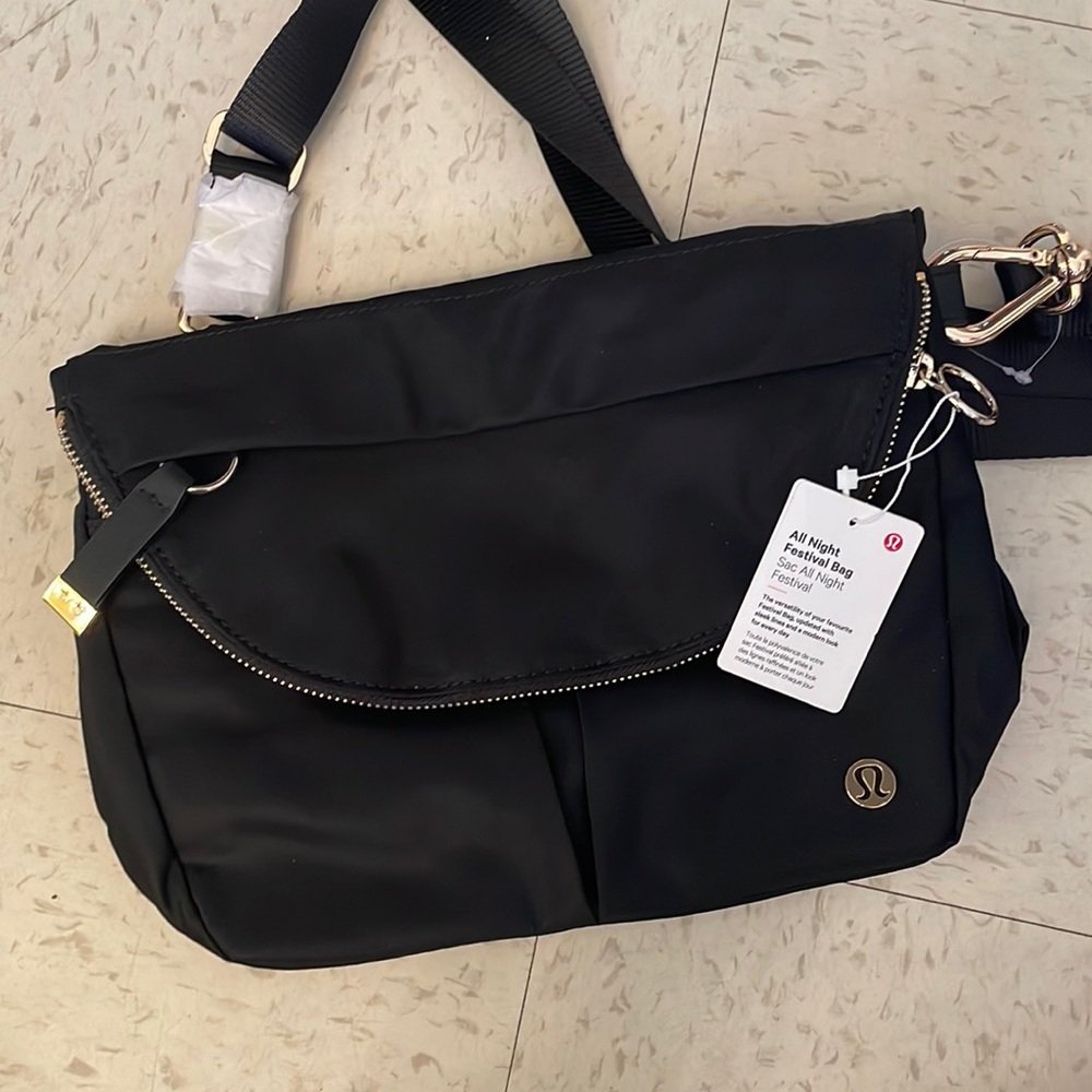 NWT Lululemon all night festival bag black/gold